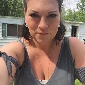 Meet your Posher, Holly